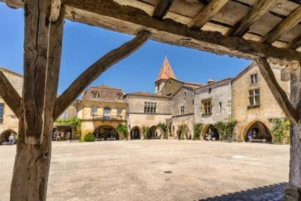 Maison Medievale Climatisee Avec Jardin Monpazier Extérieur photo